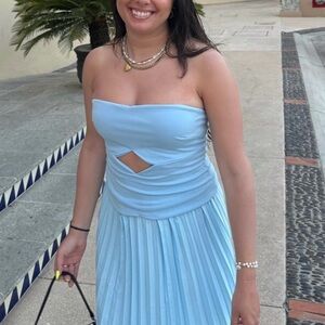 Pleated blue dress, only worn once (Size M, fits like a size 6/8 US)